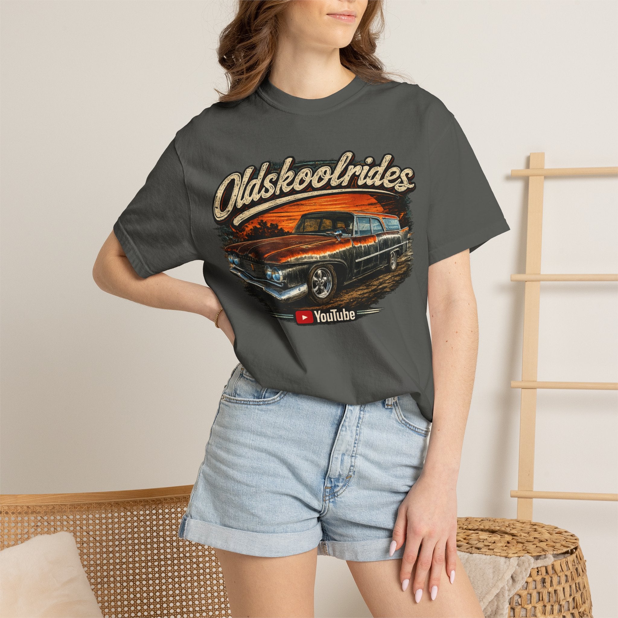 OldSkoolWagon Front design T-shirt