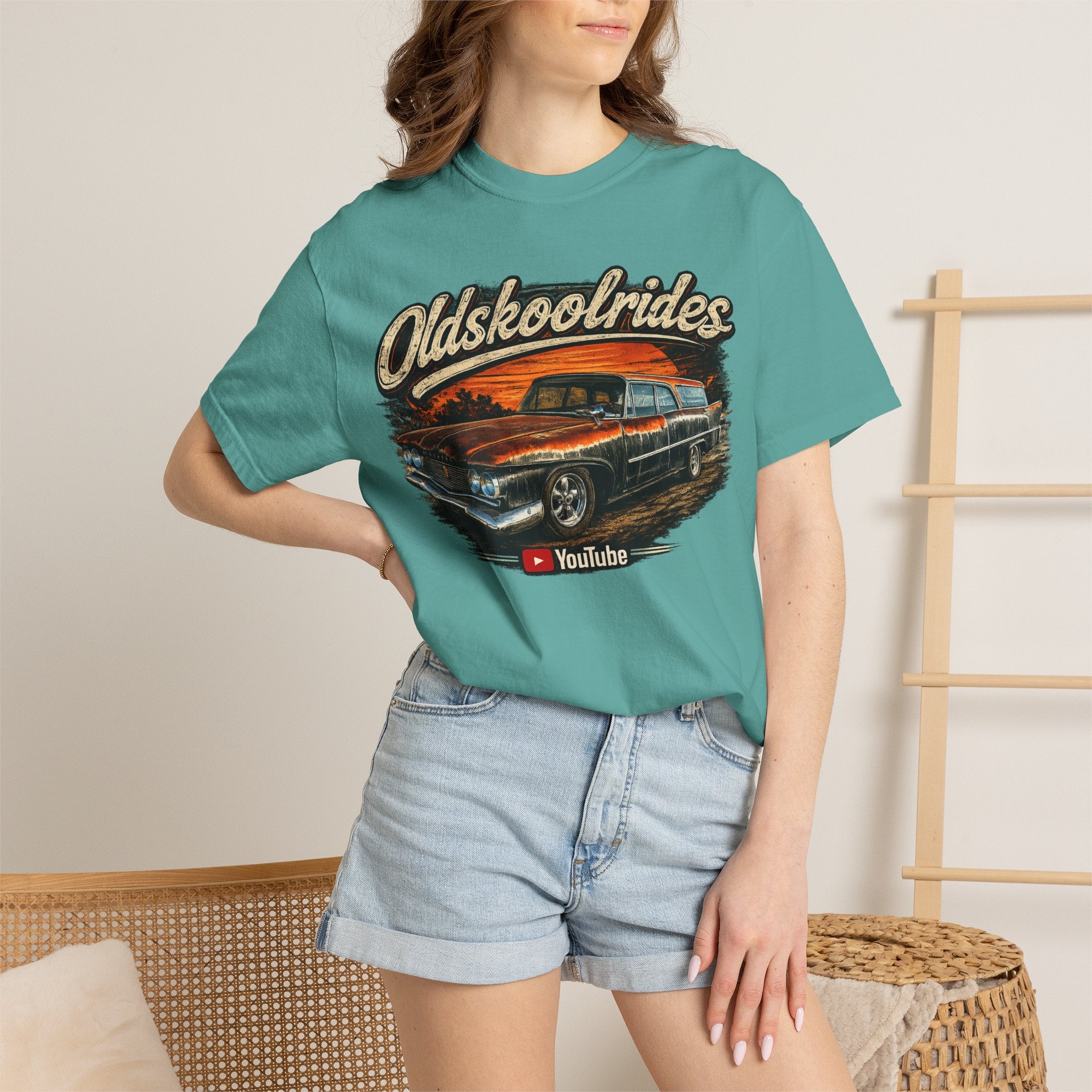 OldSkoolWagon Front design T-shirt