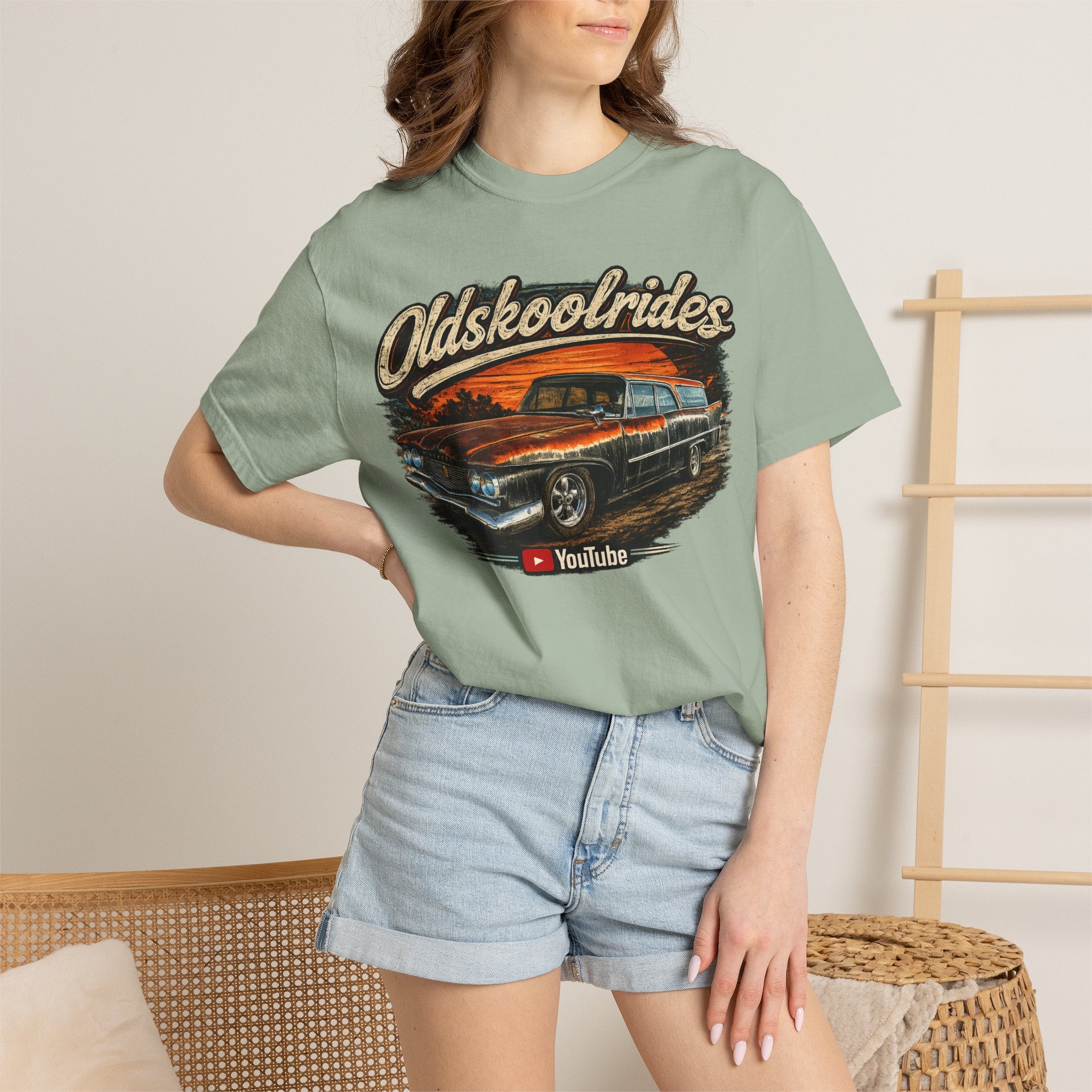 OldSkoolWagon Front design T-shirt